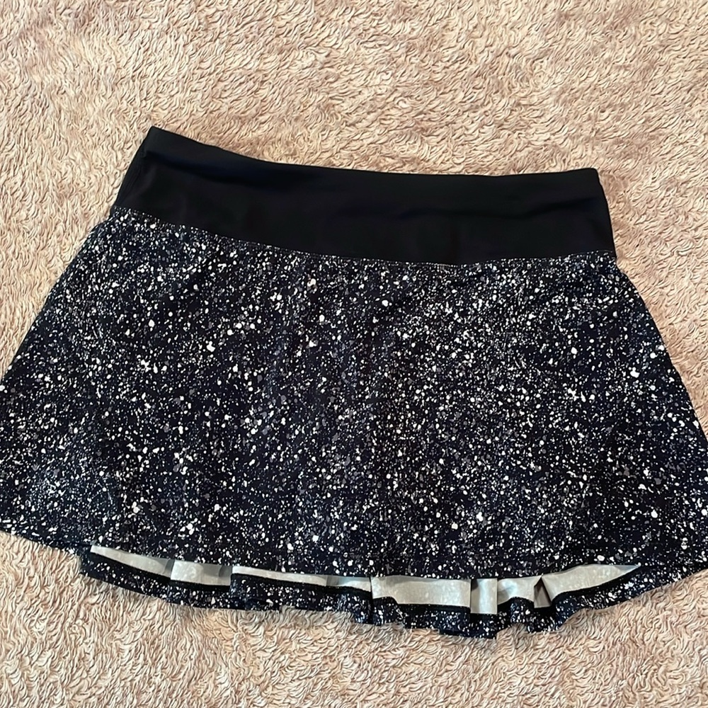 LULULEMON EUC ruffled skirt bundle of 3 - all size 4 - Picture 7 of 16